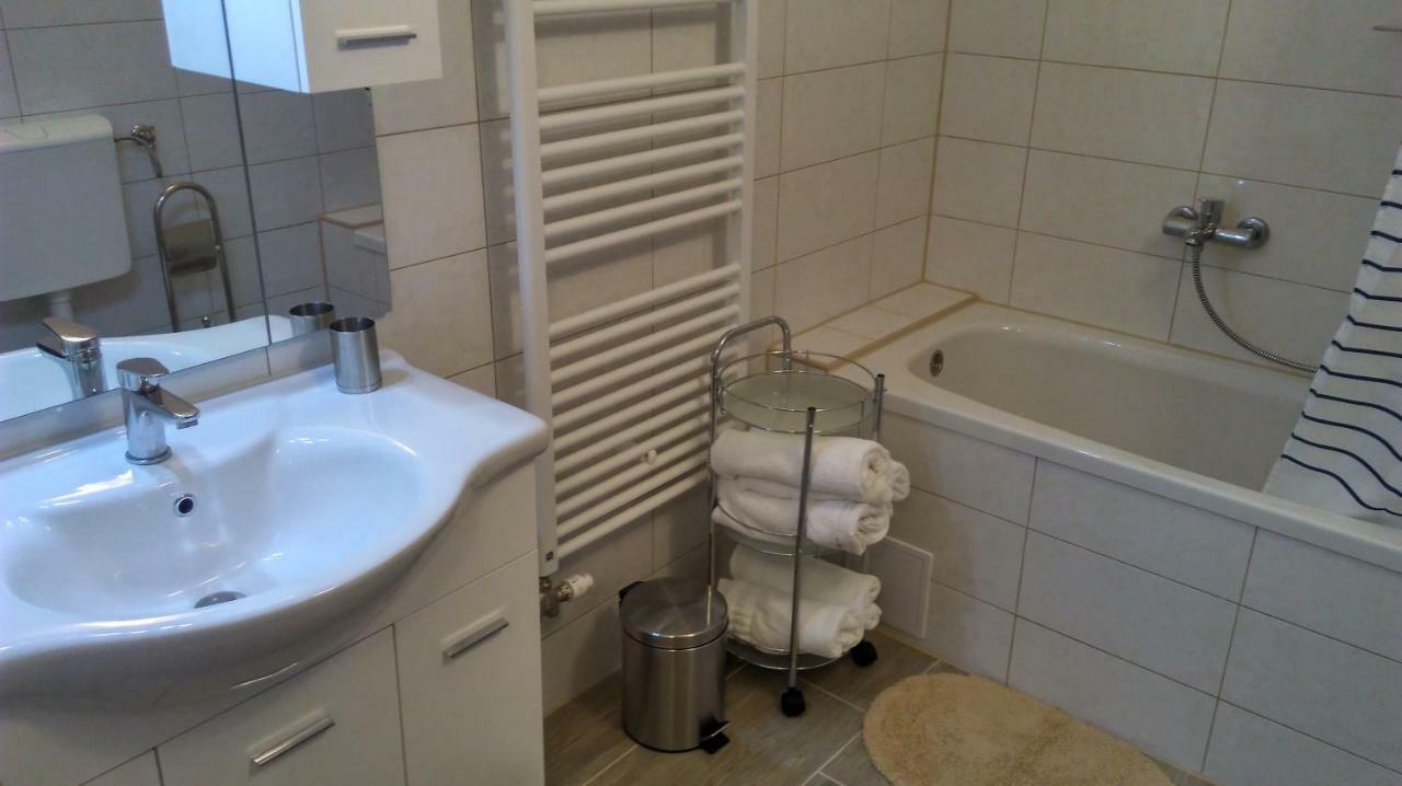 Mali Delfin Apartman Szentgyörgy Kültér fotó